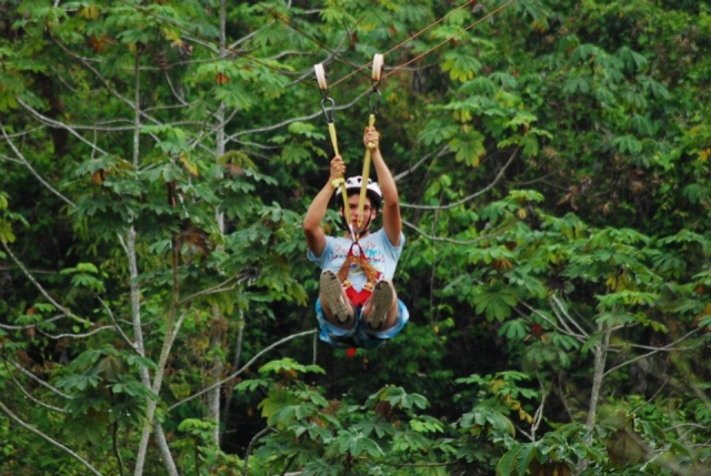 Aviéntate de la tirolina